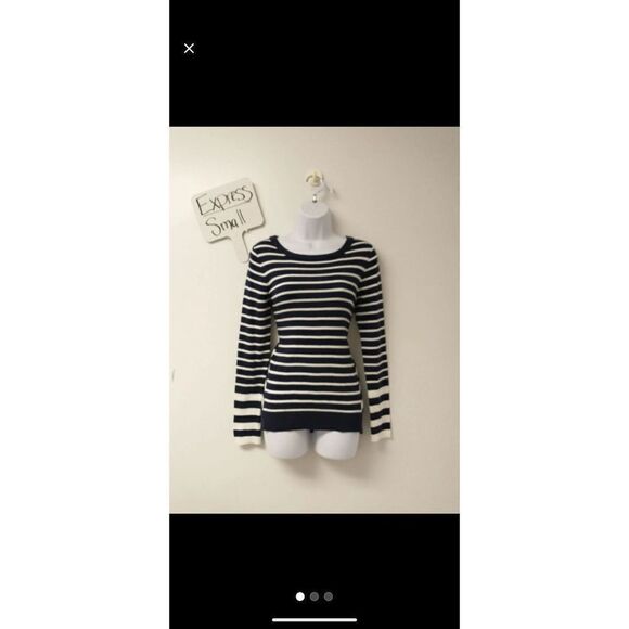 😊 Express stripe blue white knit top small - Picture 1 of 3
